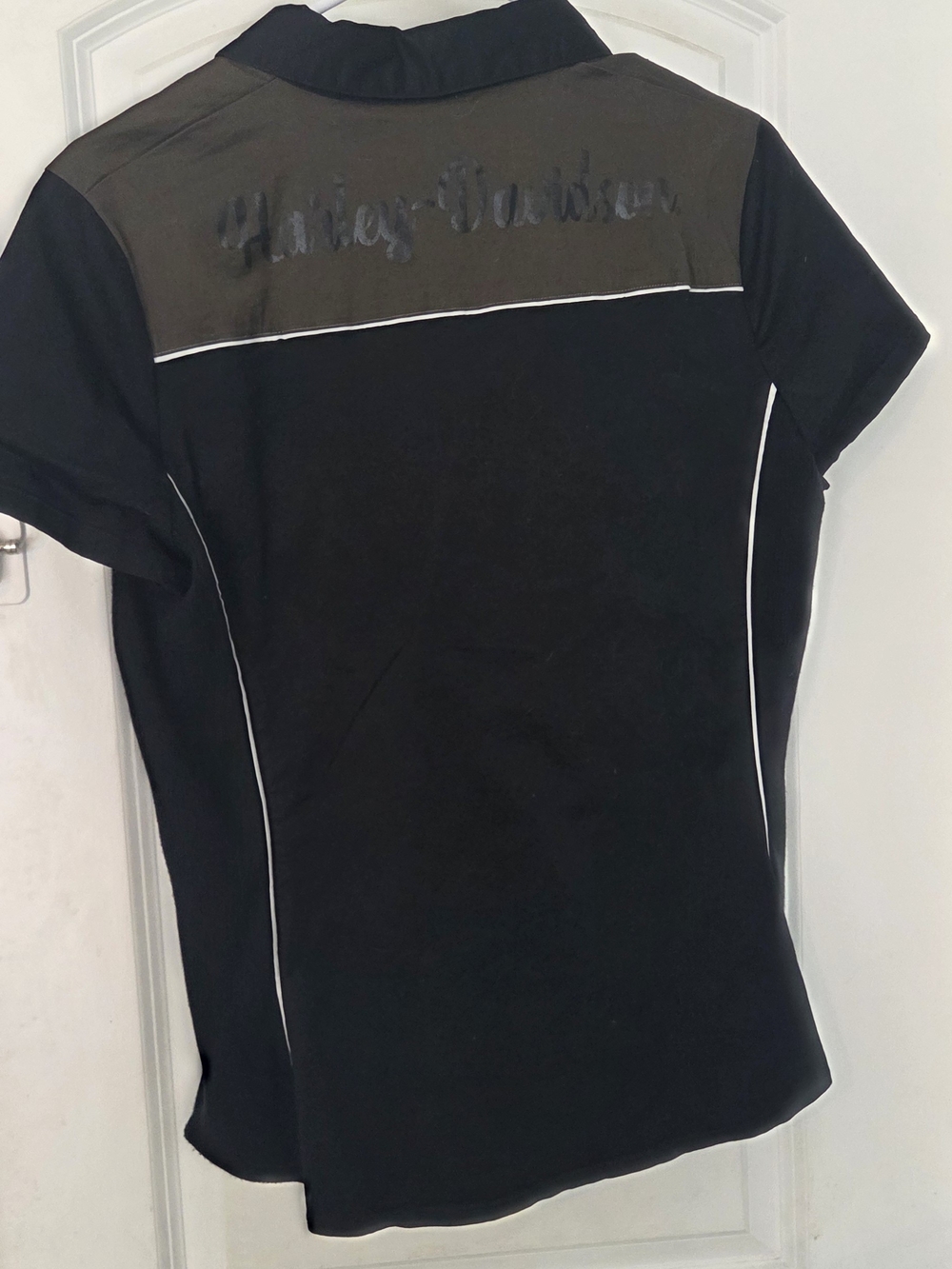 Harley-Davidson Black Women Short-Sleeve Zip Front Wounded Warrior Project Shirt - Picture 10 of 10